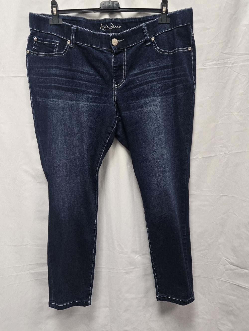 Ariya Jeans Dark Wash Skinny Jeans